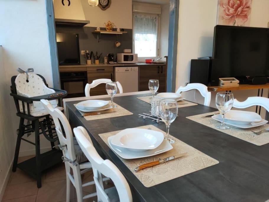 Meuble 3 Etoiles Dans Un Petit Village Du Gers Villecomtal-Sur-Arros エクステリア 写真
