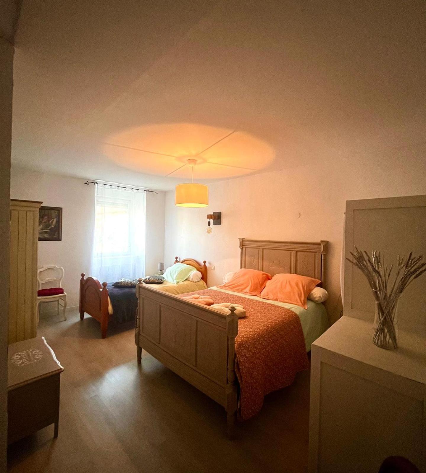 Meuble 3 Etoiles Dans Un Petit Village Du Gers Villecomtal-Sur-Arros エクステリア 写真