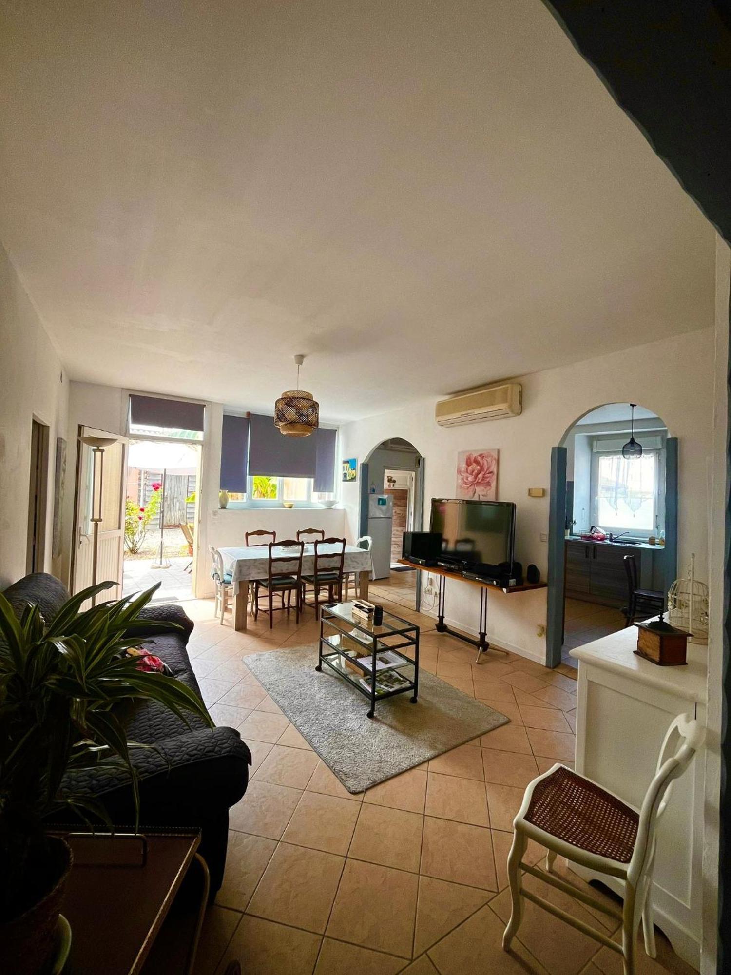 Meuble 3 Etoiles Dans Un Petit Village Du Gers Villecomtal-Sur-Arros エクステリア 写真